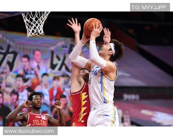 九台队与广东队激战正酣回顾2016年1月13日精彩对决瞬间 九台队与广东队激战正酣回顾2016年1月13日精彩对决瞬间