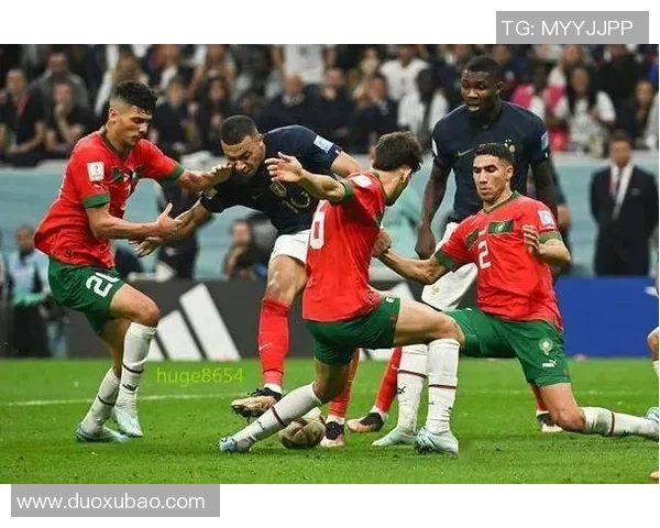 巴黎圣日尔曼与摩洛哥精彩对决直播全程回顾与分析