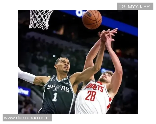 篮网与猛龙季前赛精彩回顾视频全景呈现球员表现与战术分析